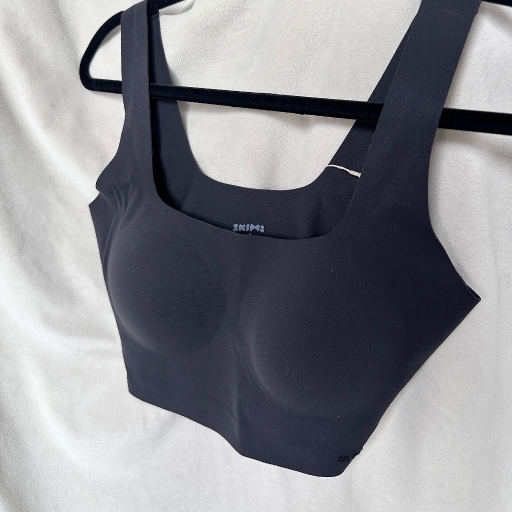 Skim's NAKED SCOOP LONGLINE BRA -Medium